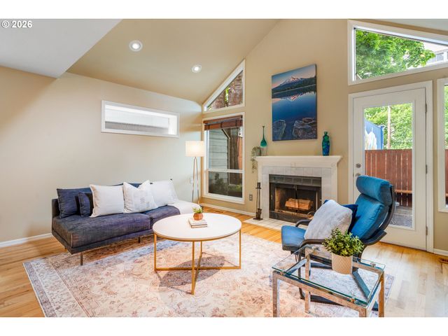 2727 Nw UPSHUR St, Portland, OR 97210