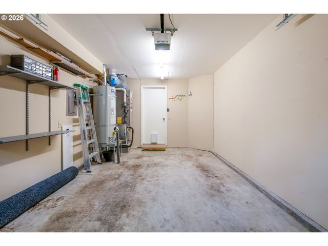 2727 Nw UPSHUR St, Portland, OR 97210