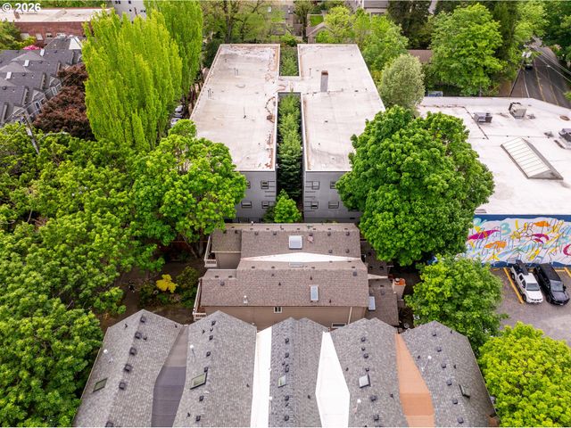 2727 Nw UPSHUR St, Portland, OR 97210