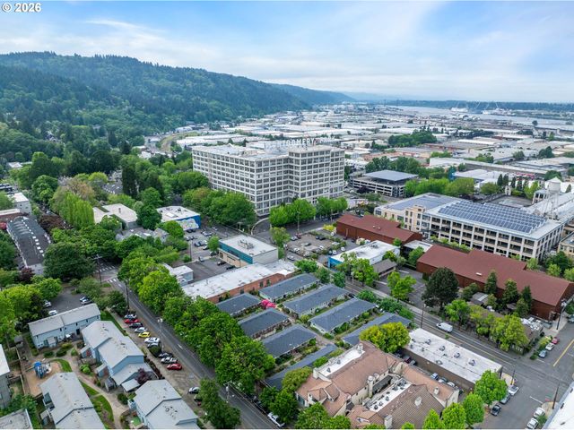 2727 Nw UPSHUR St, Portland, OR 97210