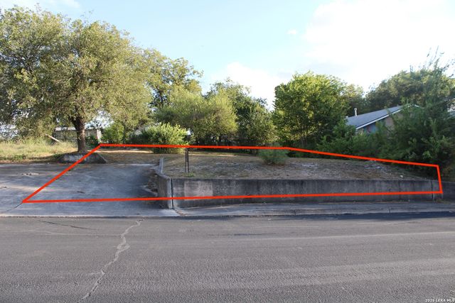 2330 MCKINLEY AVE, San Antonio, TX 78210
