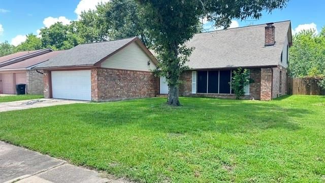 8518 Blossom Bell Lane, Houston, TX 77489