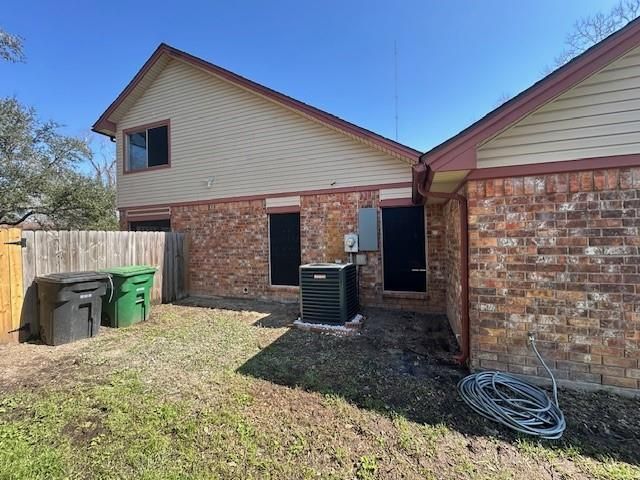 8518 Blossom Bell Lane, Houston, TX 77489