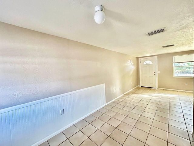 5805 DELAWARE AVENUE, New Port Richey, FL 34652