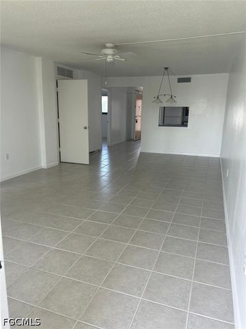 4260 SE 20th PL 205, Cape Coral, FL 33904
