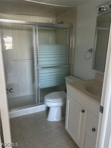 4260 SE 20th PL 205, Cape Coral, FL 33904