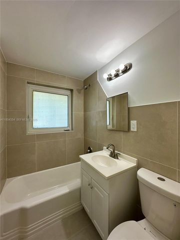 955 Bay Dr 1, Miami Beach, FL 33141