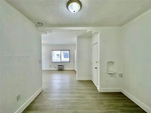 955 Bay Dr 1, Miami Beach, FL 33141