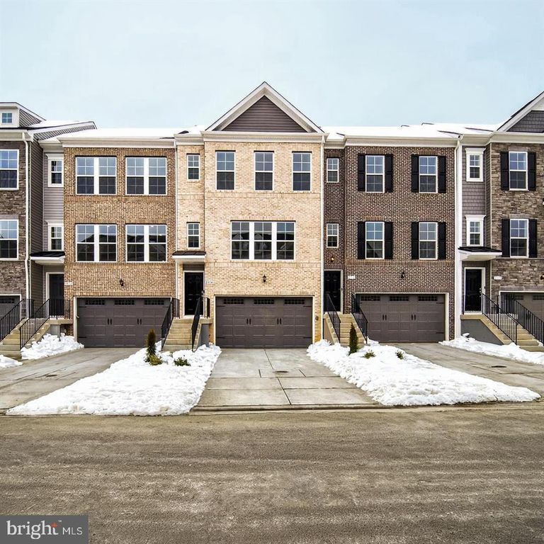 2914 LEWIS AND CLARK AVE, Upper Marlboro, MD 20774