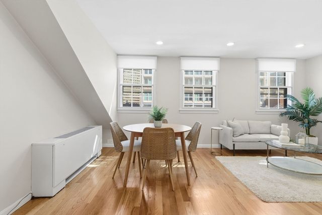 21 Bowdoin Street 5C, Boston, MA 02114