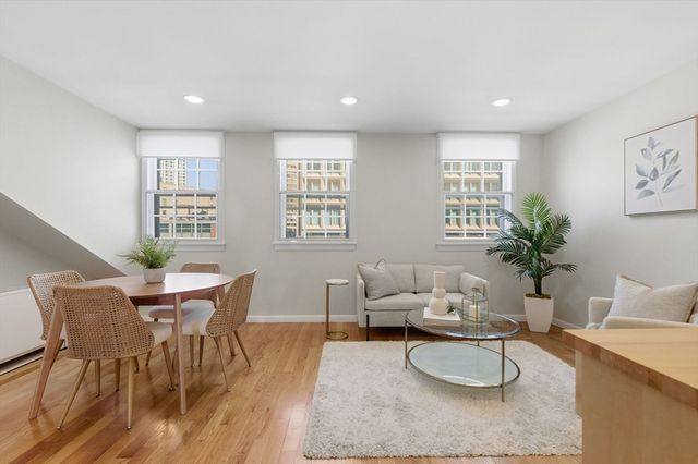 21 Bowdoin Street 5C, Boston, MA 02114