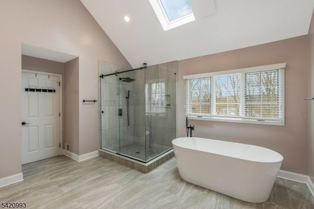 26 Winslow Dr, Bridgewater Twp., NJ 08836