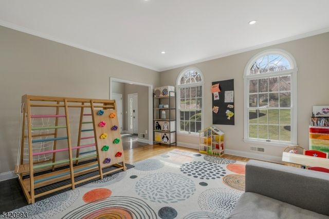 26 Winslow Dr, Bridgewater Twp., NJ 08836