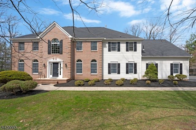 26 Winslow Dr, Bridgewater Twp., NJ 08836