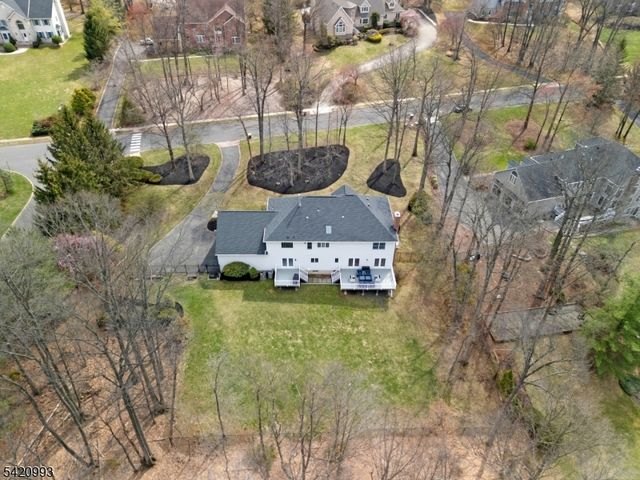 26 Winslow Dr, Bridgewater Twp., NJ 08836