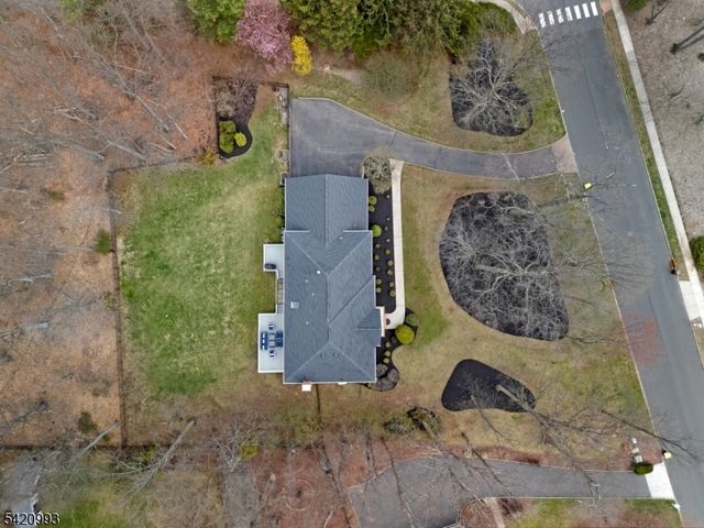 26 Winslow Dr, Bridgewater Twp., NJ 08836