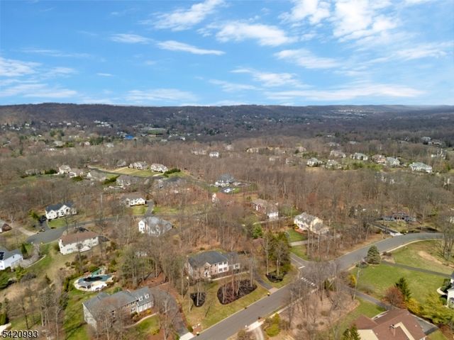 26 Winslow Dr, Bridgewater Twp., NJ 08836