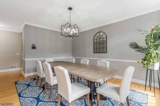 26 Winslow Dr, Bridgewater Twp., NJ 08836