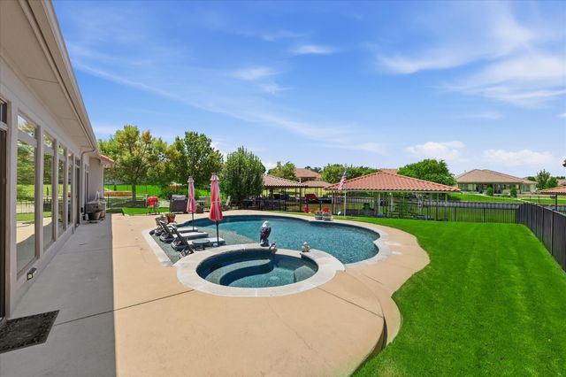 1616 Malibu Bay Court, Granbury, TX 76048