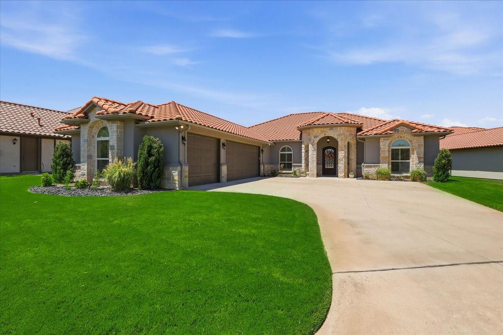 1616 Malibu Bay Court, Granbury, TX 76048