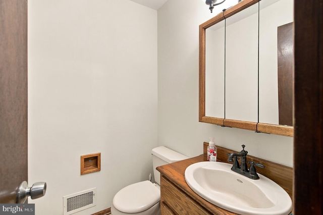 95 MAPLE STREAM RD, Hightstown, NJ 08520
