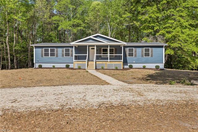 13174 Track LN, Smithfield, VA 23430