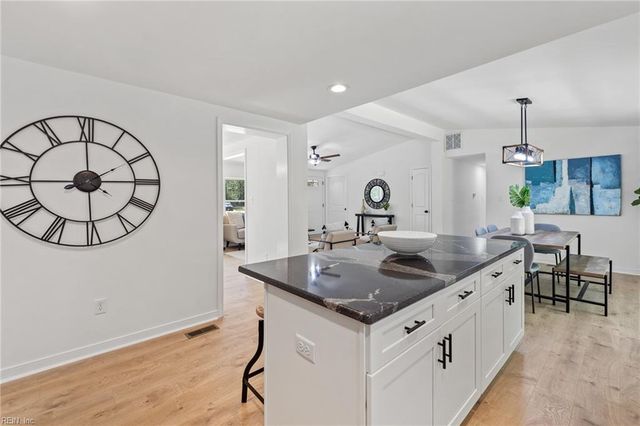 13174 Track LN, Smithfield, VA 23430