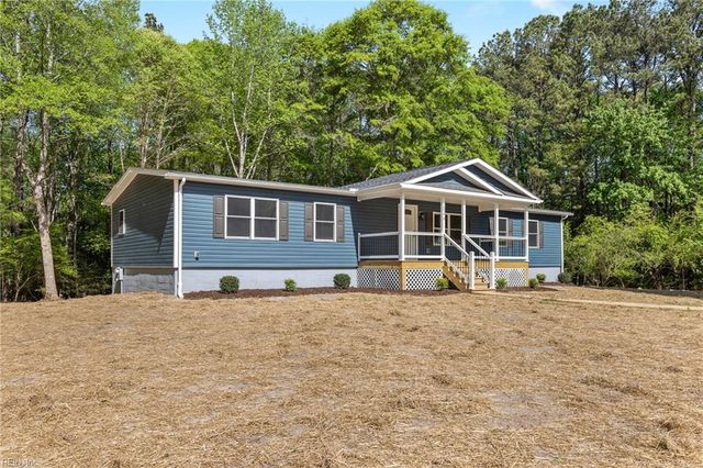13174 Track LN, Smithfield, VA 23430