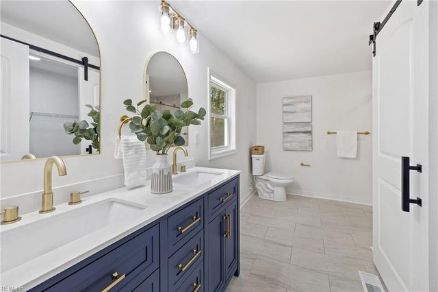 13174 Track LN, Smithfield, VA 23430