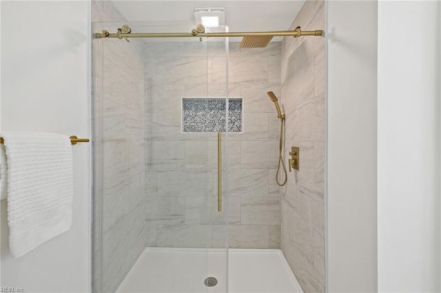 13174 Track LN, Smithfield, VA 23430