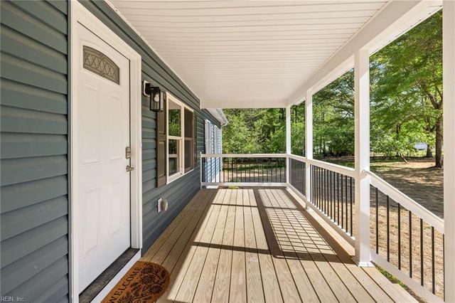 13174 Track LN, Smithfield, VA 23430