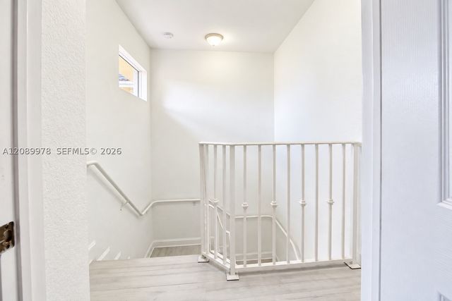 7464 NW 180th St, Hialeah, FL 33015
