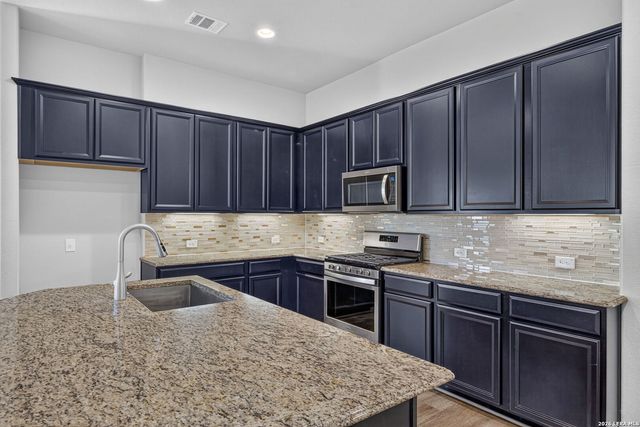 12739 DELCIA TRL, San Antonio, TX 78249