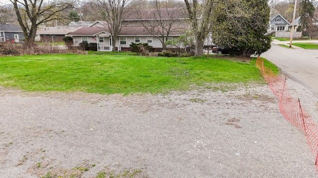 10 W Woodland Ave, Oakmont, PA 15139