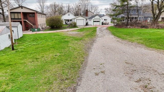 10 W Woodland Ave, Oakmont, PA 15139