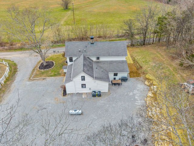 3039 Pigg Hollow Rd, Petersburg, TN 37144