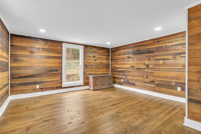 3039 Pigg Hollow Rd, Petersburg, TN 37144