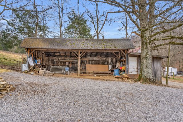 3039 Pigg Hollow Rd, Petersburg, TN 37144