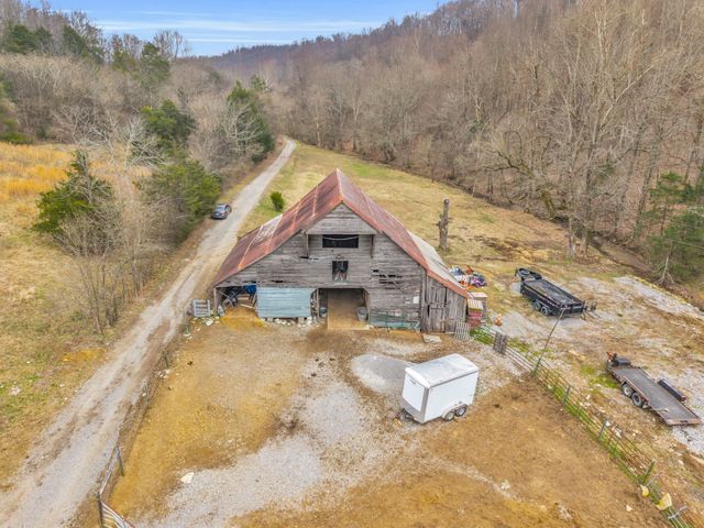 3039 Pigg Hollow Rd, Petersburg, TN 37144