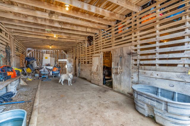 3039 Pigg Hollow Rd, Petersburg, TN 37144