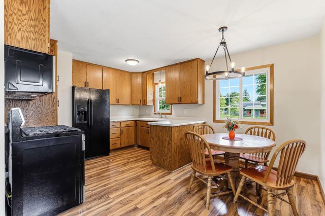11627 N Heights Drive NW, Coon Rapids, MN 55433