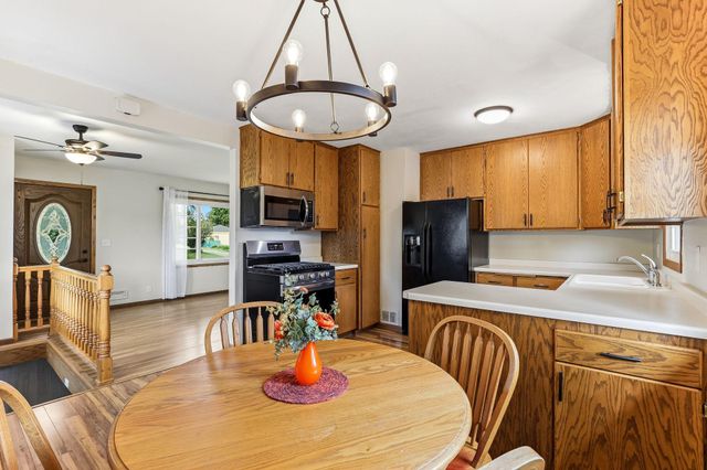 11627 N Heights Drive NW, Coon Rapids, MN 55433