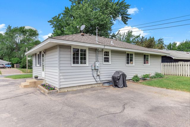 11627 N Heights Drive NW, Coon Rapids, MN 55433
