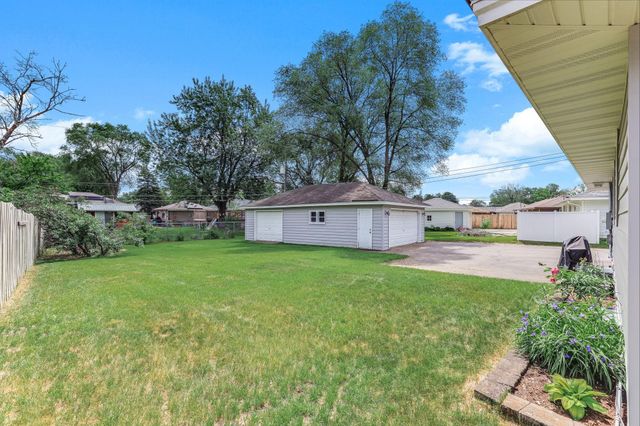 11627 N Heights Drive NW, Coon Rapids, MN 55433