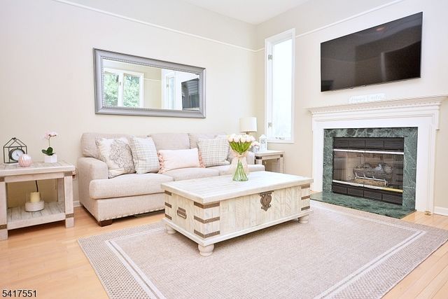 59 Wallace Blvd, Hillsborough Twp., NJ 08844