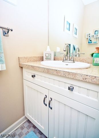 59 Wallace Blvd, Hillsborough Twp., NJ 08844