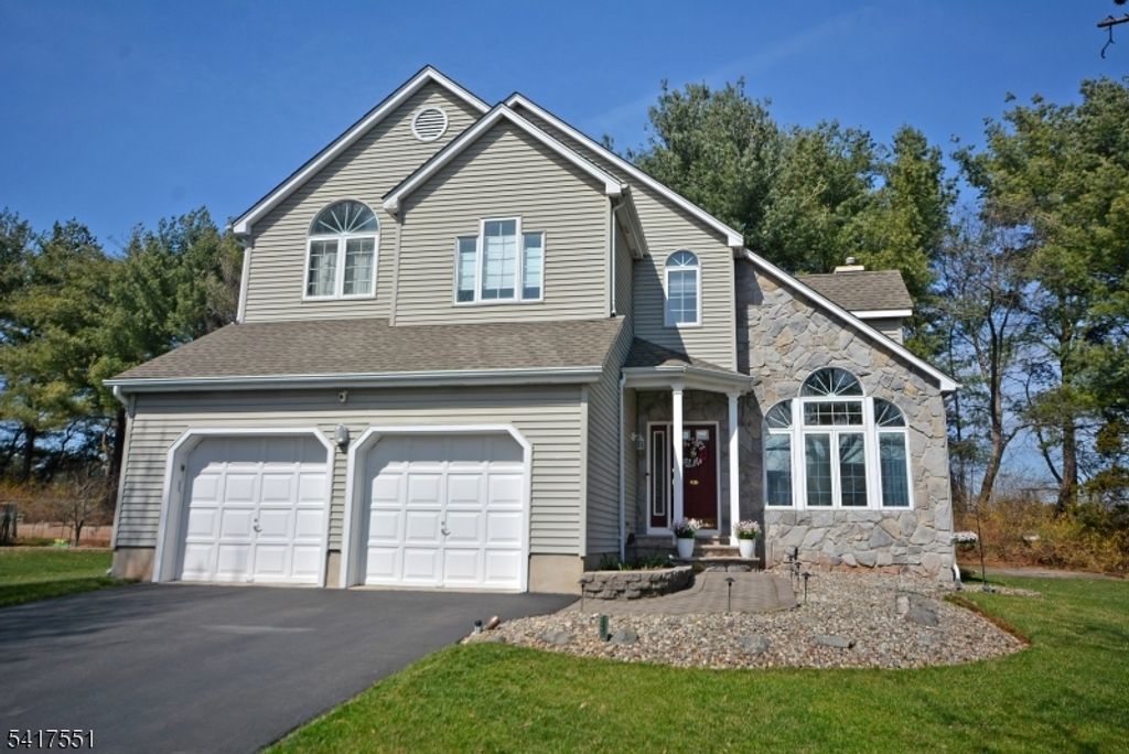 59 Wallace Blvd, Hillsborough Twp., NJ 08844