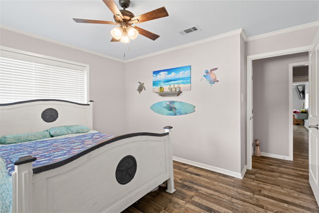 919 S Avenue N, Clifton, TX 76634