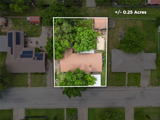 919 S Avenue N, Clifton, TX 76634