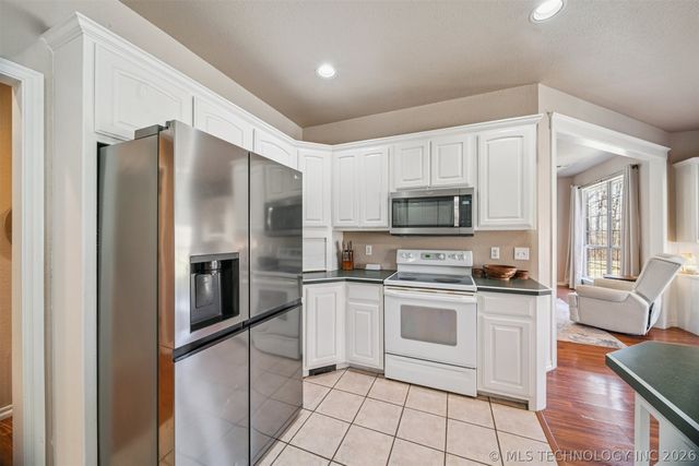 10613 Burton Lane, Skiatook, OK 74070